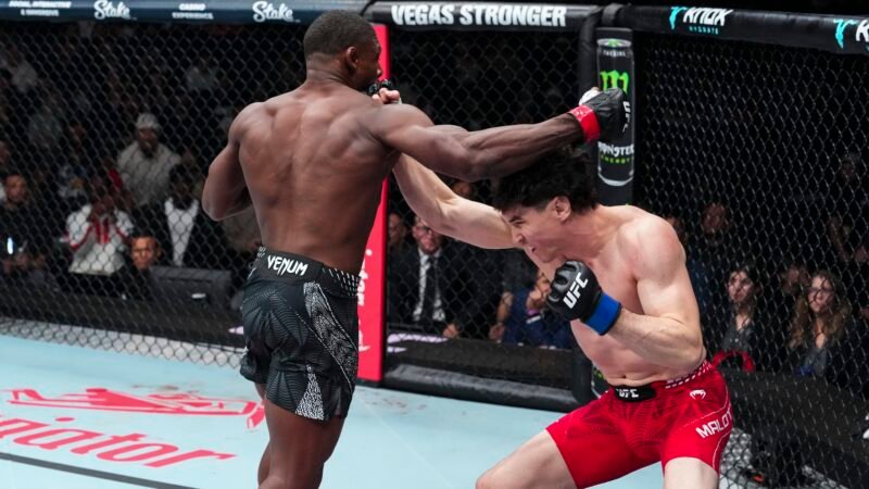 UFC: Mike Malott nocauteia Joaquin Buckley na luta principal no Canadá