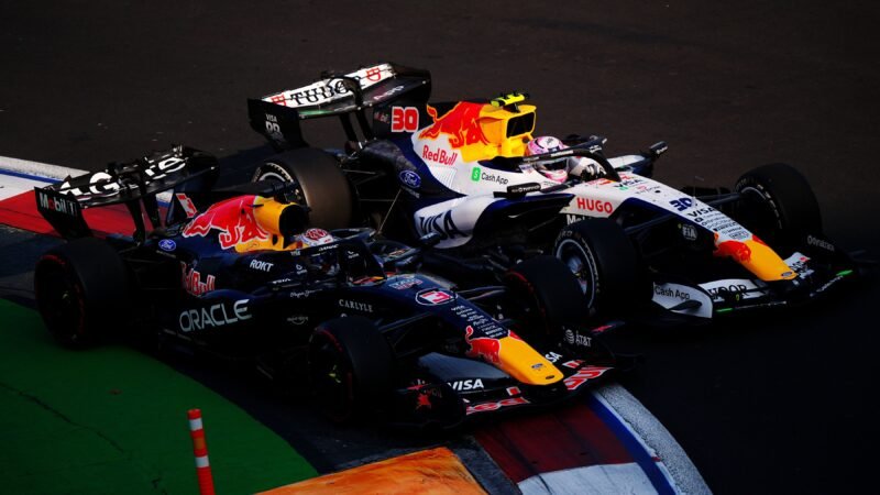Verstappen cita disputa por vaga na F1 e alfineta Lawson após toque