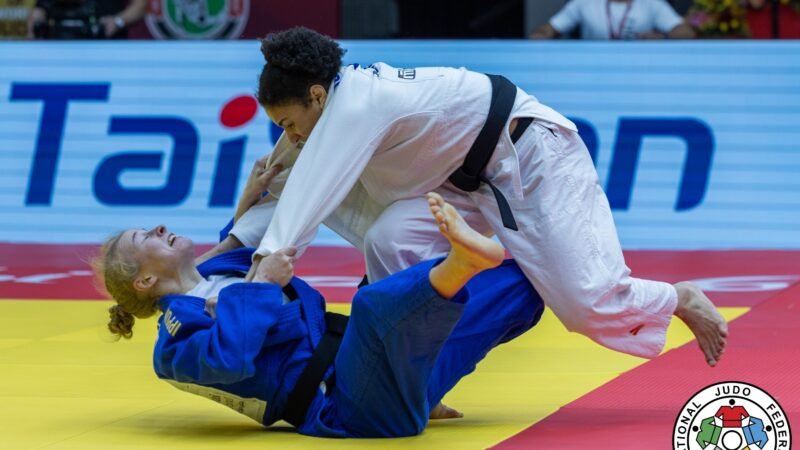 Shirlen Nascimento conquista a prata no Grand Slam de judô de Abu Dhabi e dá salto no ranking