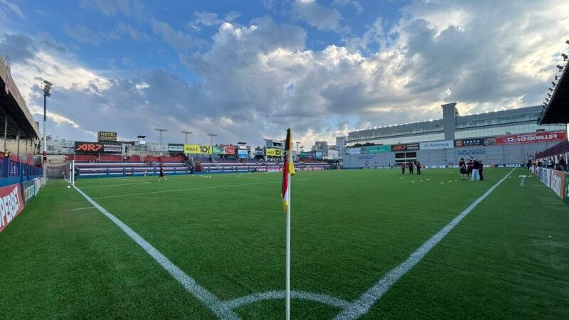 Paysandu reencontra gramado sintético após um ano em decisão pelo acesso à Série B