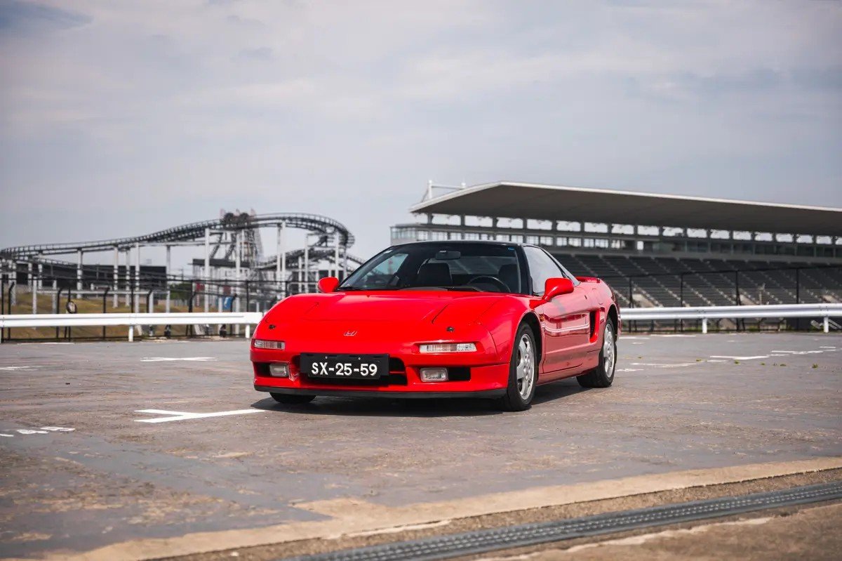 Carro de Senna será leiloado neste sábado e pode passar de R$ 5 milhões; veja como ele é