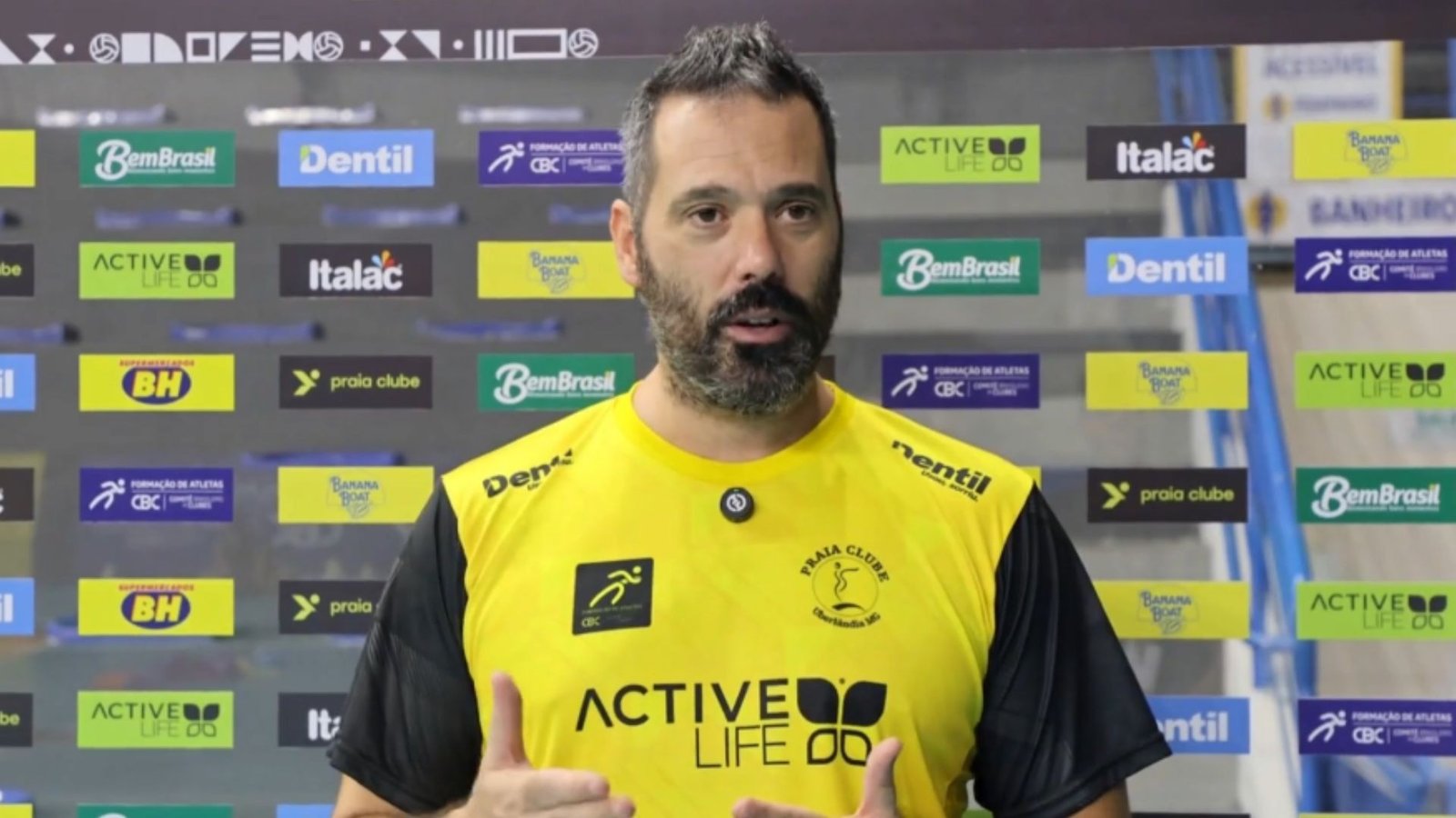 Rui Moreira projeta Supercopa para o Praia e elogia jogadora do rival Osasco: “Nível muito alto”