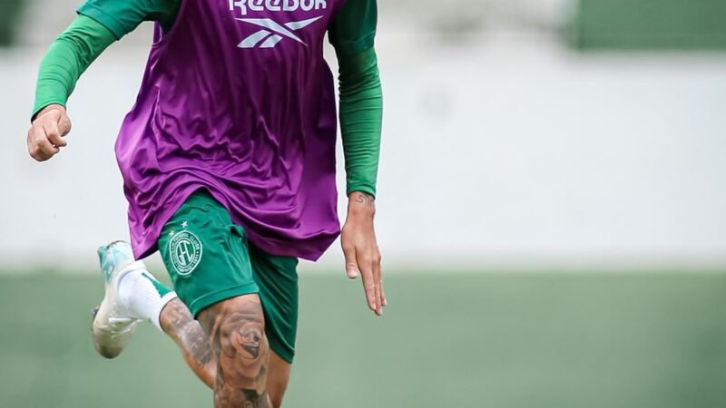 Guarani indica interesse e busca renovação com João Paulo para 2027