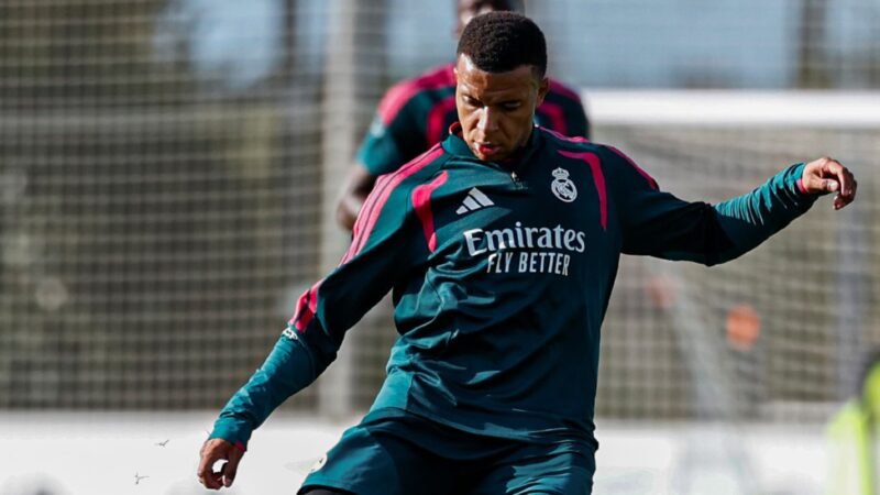 Jornal revela insatisfação do Real Madrid com comportamento de Mbappé