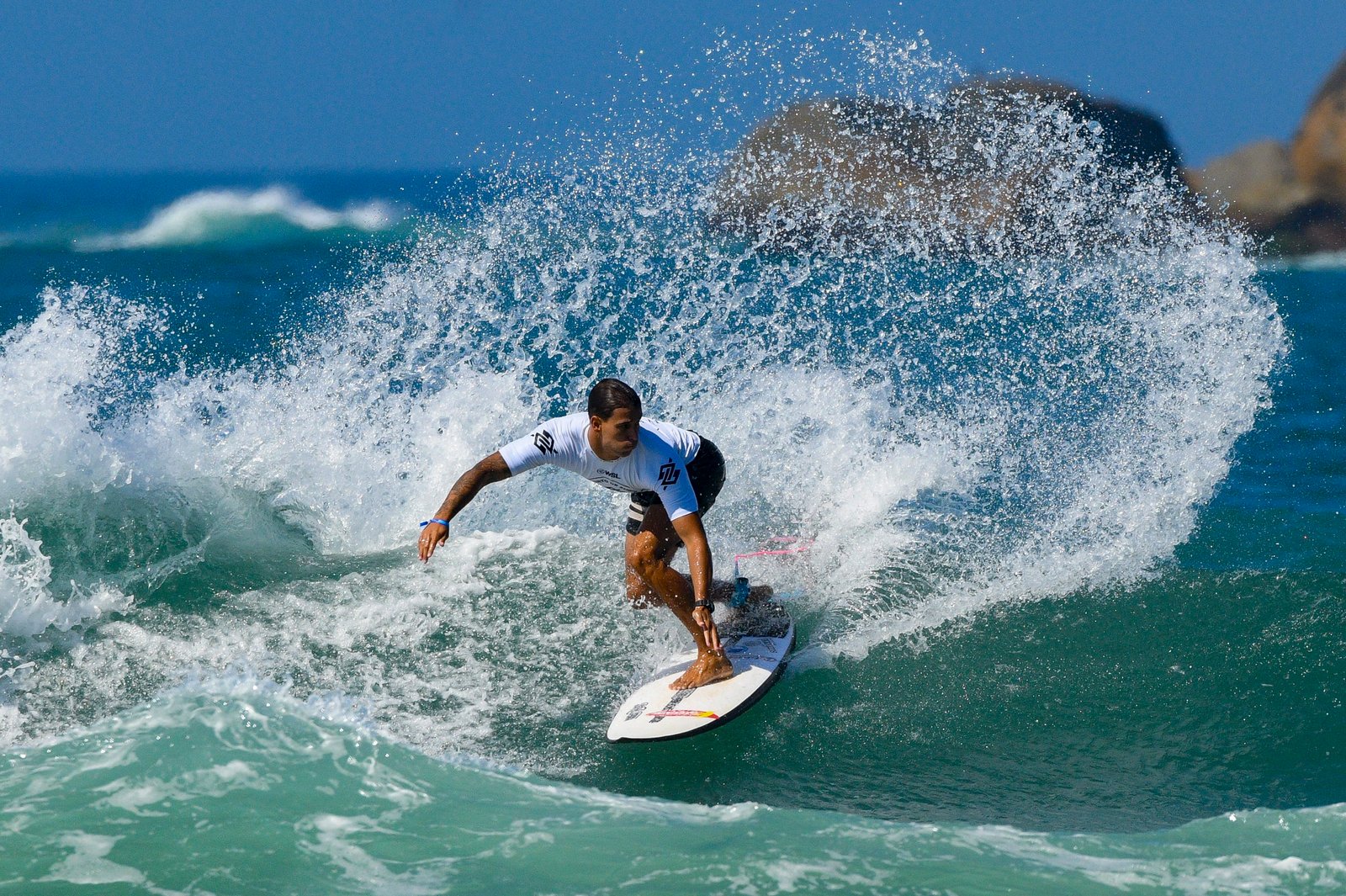 Guarujá recebe a etapa da WSL QS 2000 e define campeões da temporada do surfe sul-americano