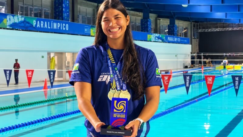 Maria Clara Andrade vence três provas e se destaca no Brasileiro de Jovens de Natação