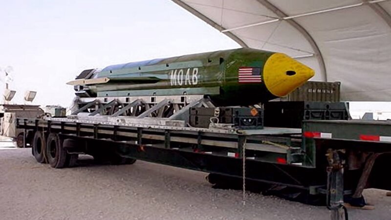 ‘Mãe de todas as bombas’: como é a GBU-43/B, arma poderosa que os EUA planejam usar contra o Irã