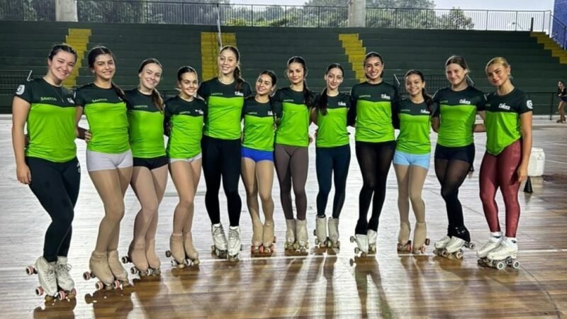 Estudantes de Santos participam de treino com a equipe de patinação artística da cidade
