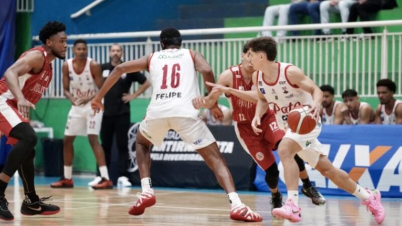 Paulistano domina terceiro quarto e vence o Pato Basquete na estreia do NBB