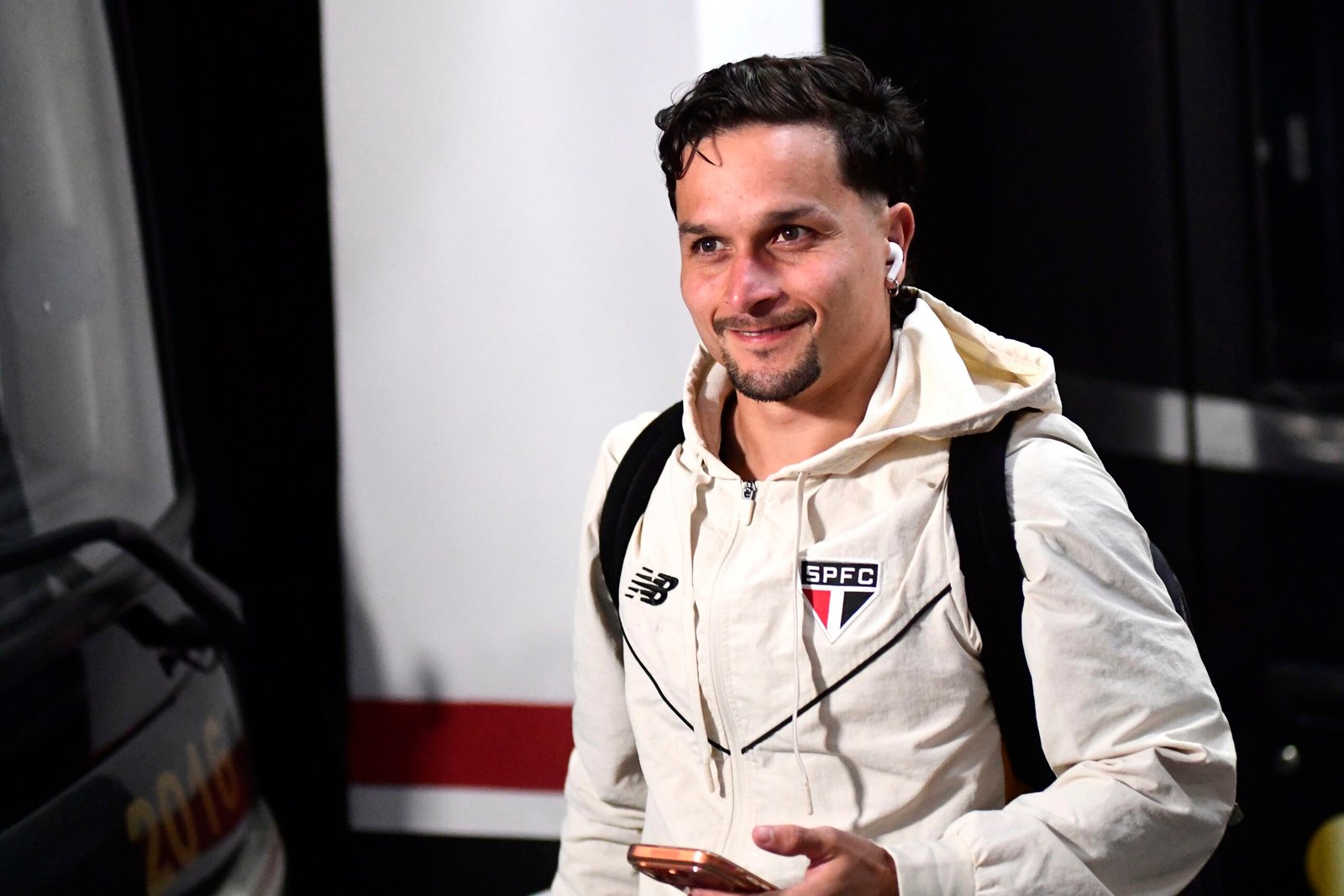 Escalação do São Paulo: Calleri e Artur fazem treino adaptado, mas devem enfrentar o Mirassol