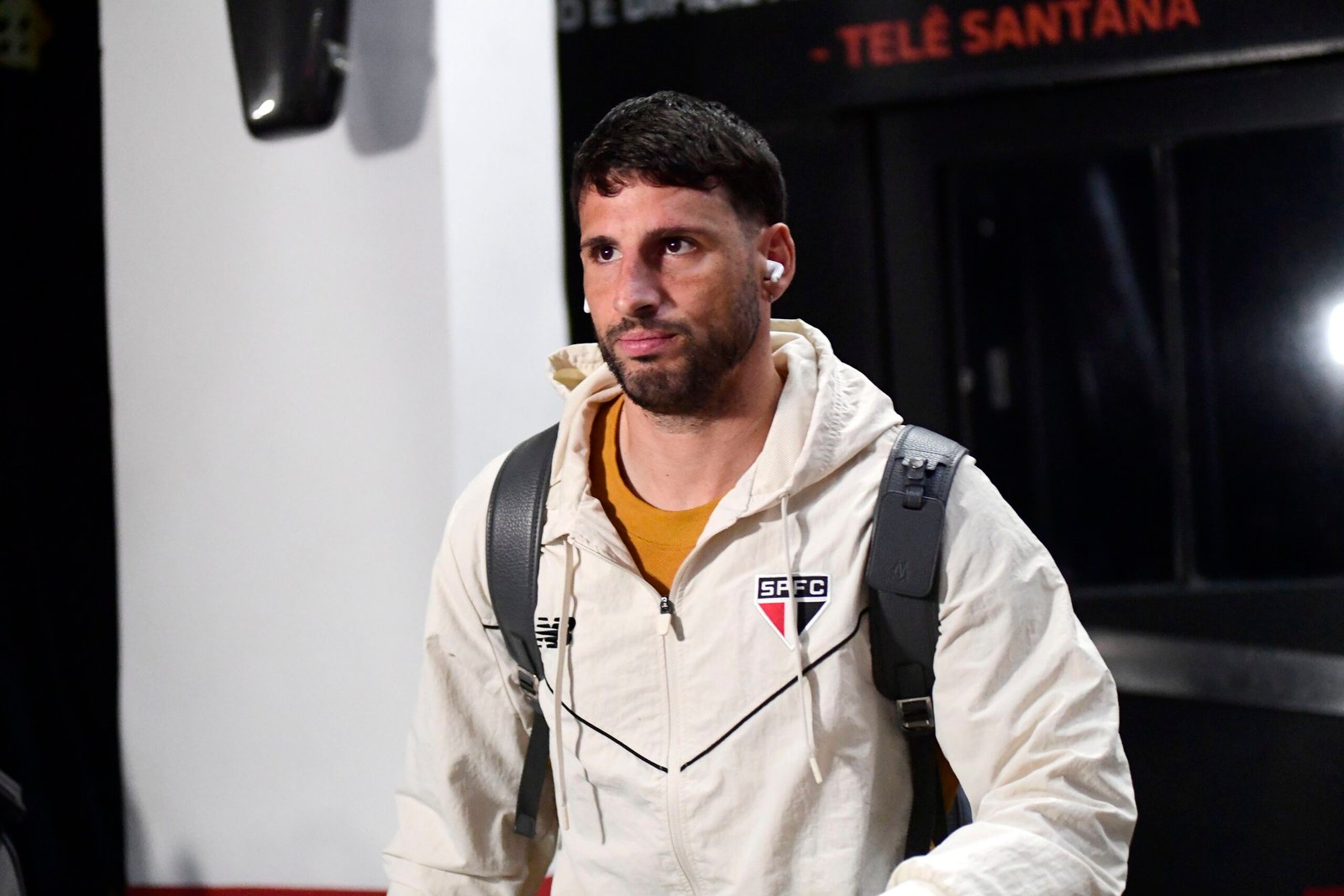 Escalação do São Paulo: Calleri e Artur estão fora contra o Mirassol