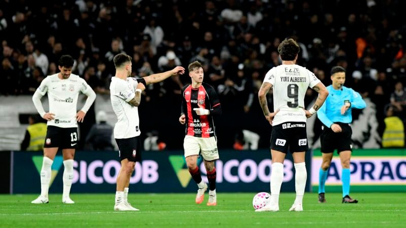 Atuações do Vitória: Mateus Silva é o pior contra o Corinthians; Renê e Luan Cândido se destacam