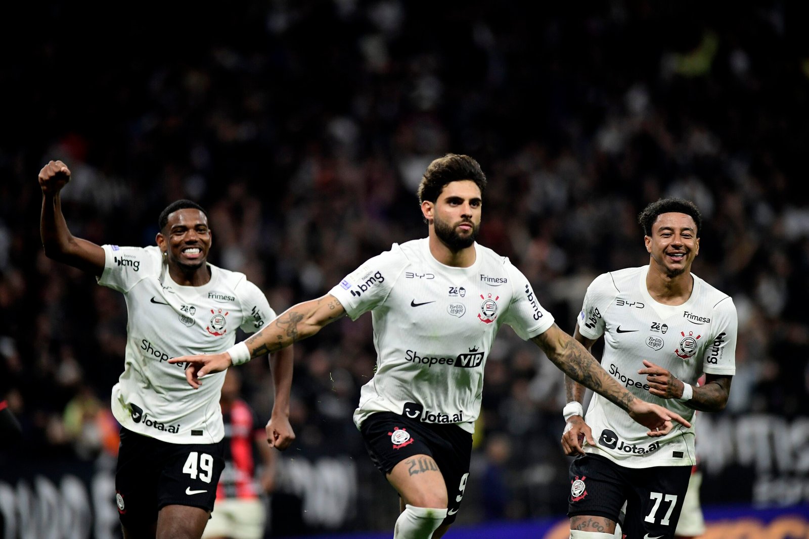 Corinthians tenta encerrar jejum no Brasileirão e repetir reação do primeiro turno contra o Vasco