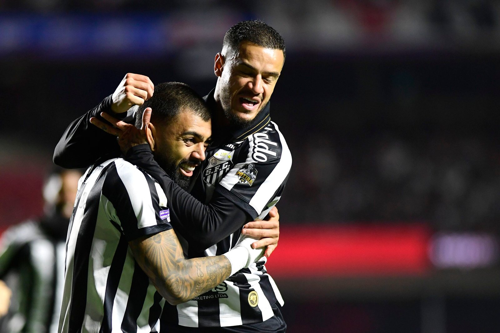 Atuações do Santos: Diógenes salva, e Gabigol comanda virada em clássico; dê suas notas