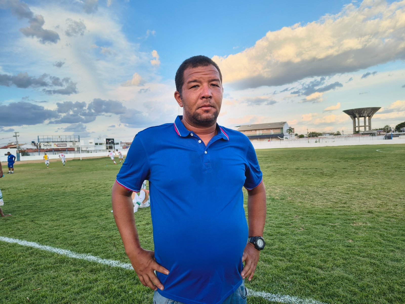 Técnico do 1º de Maio elogia postura do time na estreia do Pernambucano