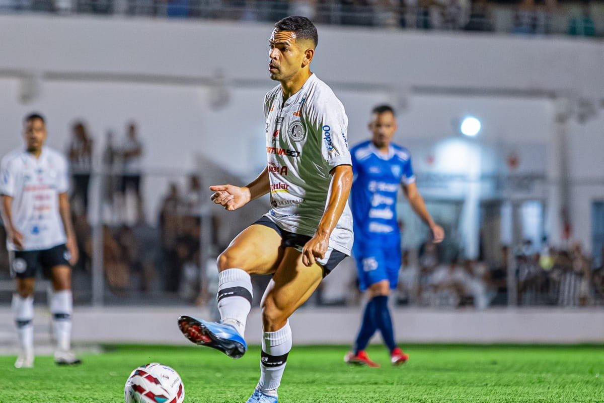 Sousa anuncia a contratação do meia Jailson, que conquistou o acesso pelo ASA-AL na Série D