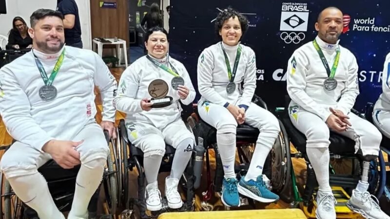 Rayssa Veras fatura medalha de prata nas equipes mistas no Regional das Américas de Paraesgrima