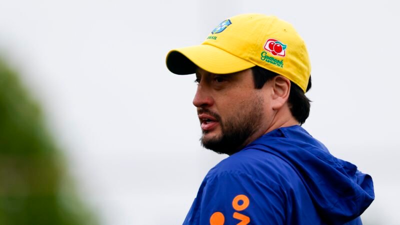 Arthur Elias reforça desejo de contar com Marta na Copa de 2027: “Muito otimista”