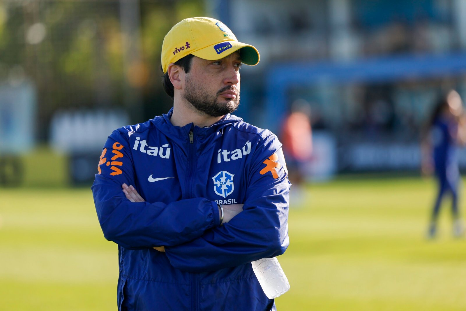 Arthur Elias prepara mudanças e quer seleção brasileira mais dominante contra a Argentina