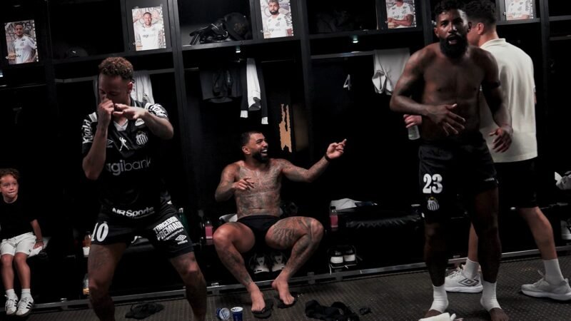 Vestiário do Santos tem Neymar dançando, Rodinei “centopeia” e Coutinho ovacionado; veja vídeo