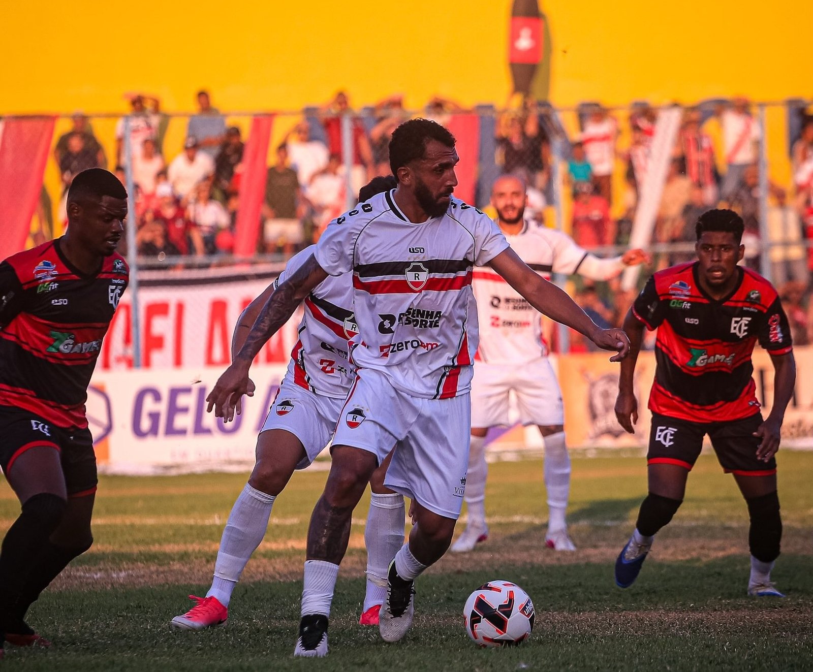 River-PI segue preparação e conta com volta de laterais titulares para decisão contra Flamengo-PI