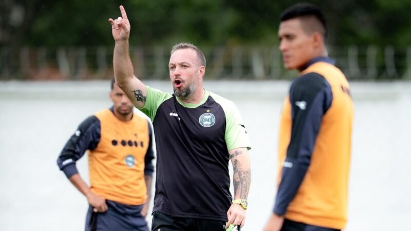 Escalação do Coritiba: interino avalia mudanças contra o Vitória