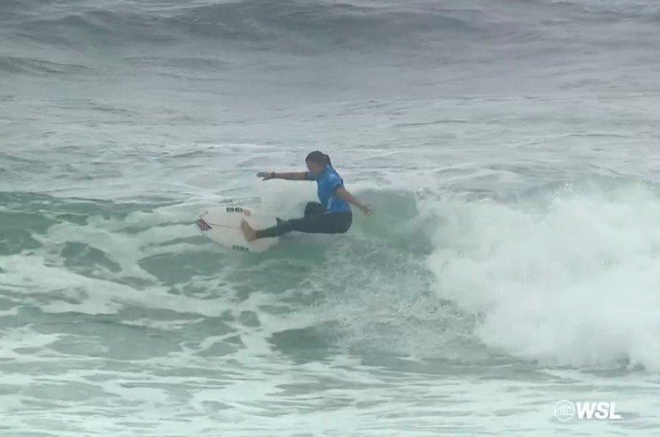 Sophia Medina perde para surfista japonesa e se despede do CS de Maresias nas oitavas de final