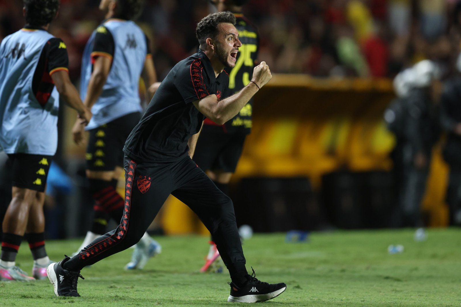 Soso destaca entrega do Sport em vitória sobre o Criciúma: “Parte da nossa identidade”