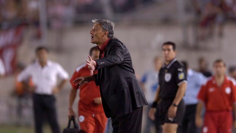 Hoje no Botafogo, Tite superou rejeição por “ser gremista” para assumir o Inter