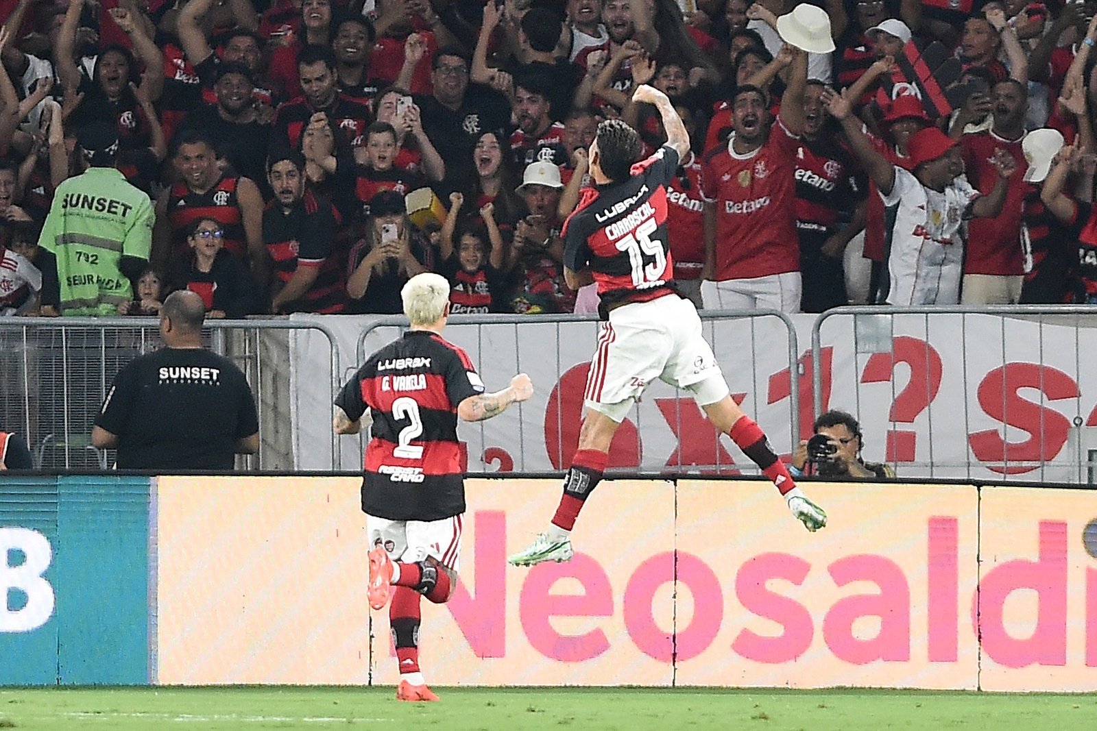 Flamengo 1 x 0 Fluminense tem o maior público da 30ª rodada do Brasileiro; veja a lista