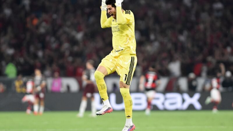 Rossi espera renovação no Flamengo e reflete sobre posição: “Convivemos com erros e temos de saber lidar”