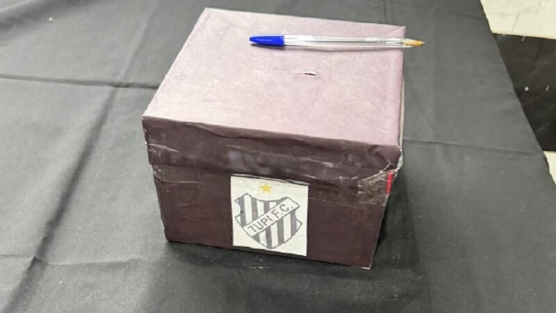 Eleição “raiz” de campeão nacional tem urna de papelão, ata escrita à mão e oficial de justiça