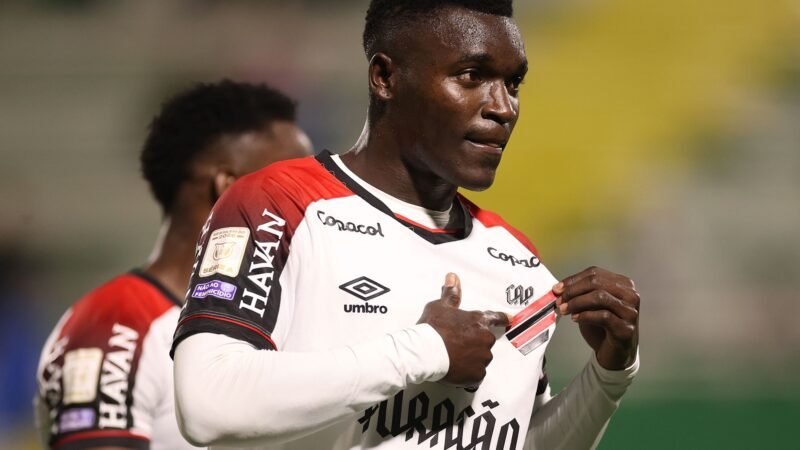 Viveros busca recorde de Cano para ser o maior artilheiro estrangeiro de uma única edição do Brasileirão