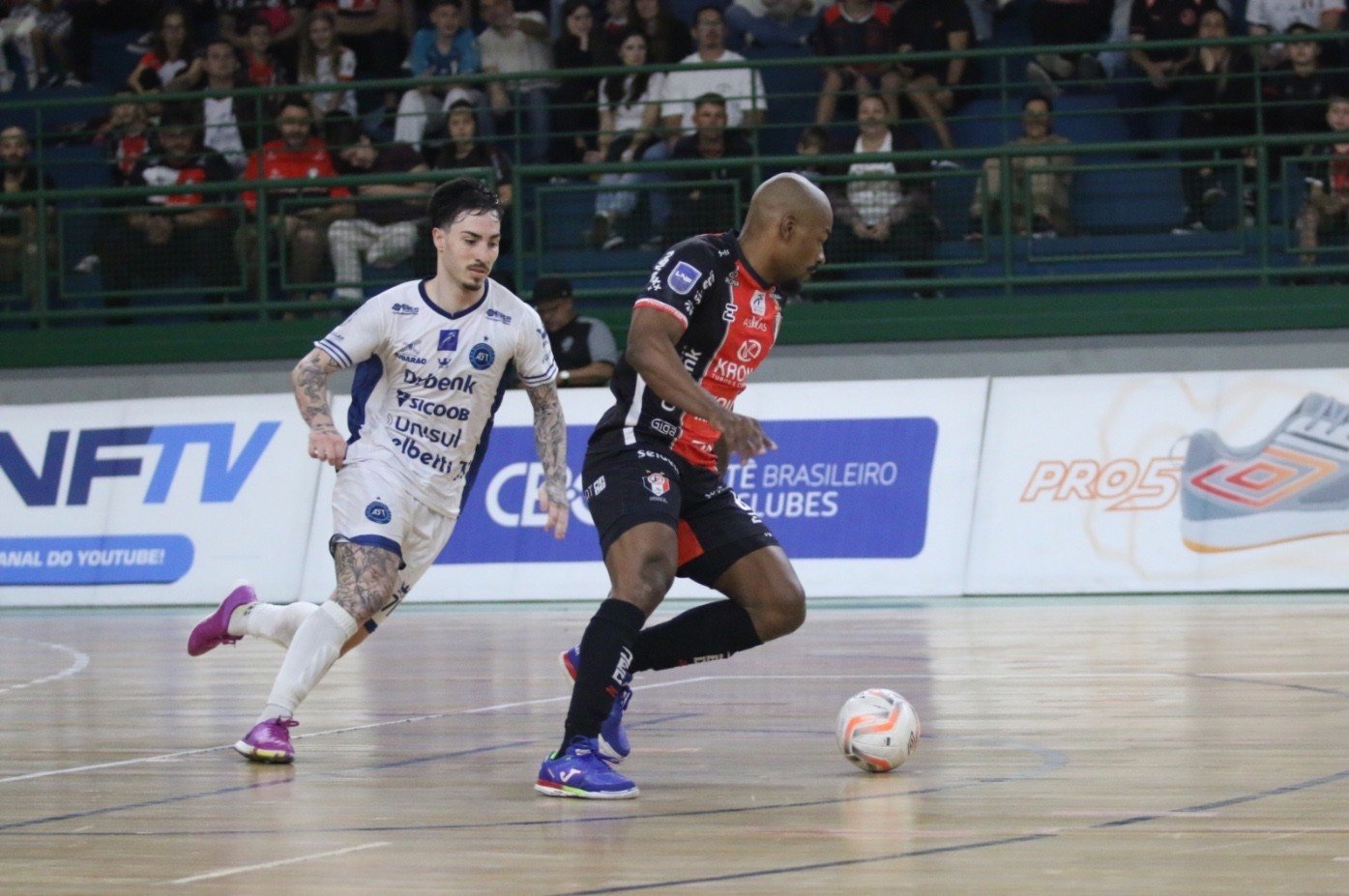 Joinville x Tubarão: saiba onde assistir e horário da partida