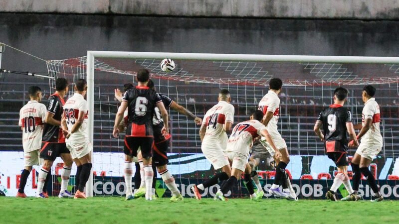 Botafogo-SP desafia tabu contra o CRB em Maceió