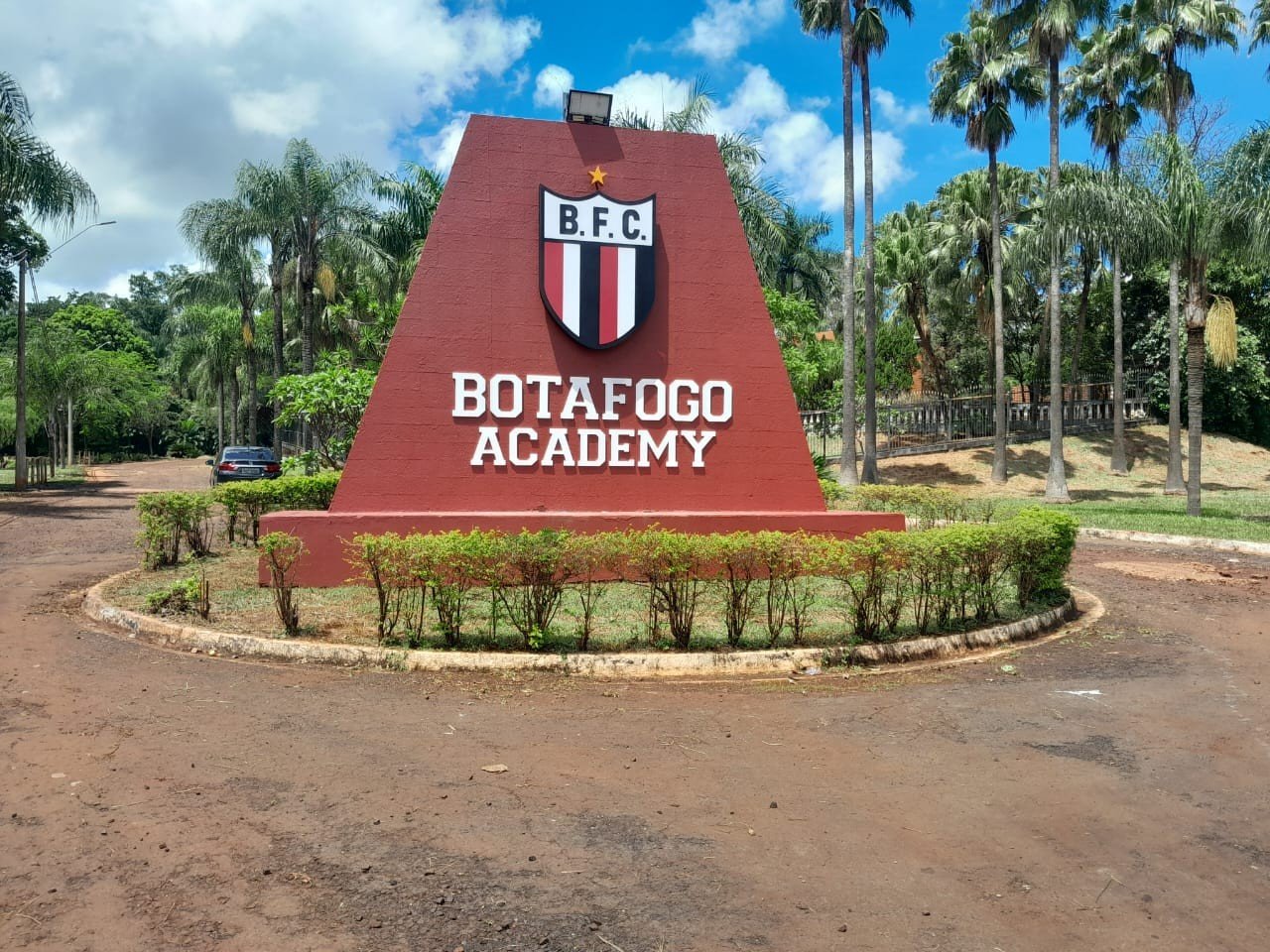 Botafogo-SP faz avaliação para categorias sub-15 e sub-17; veja como participar