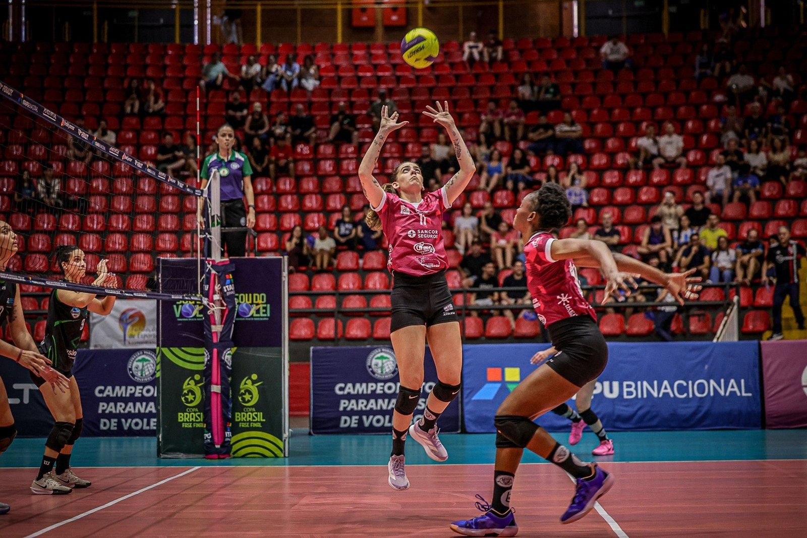 Fluminense x Londrina pela Superliga Feminina: onde assistir ao vivo