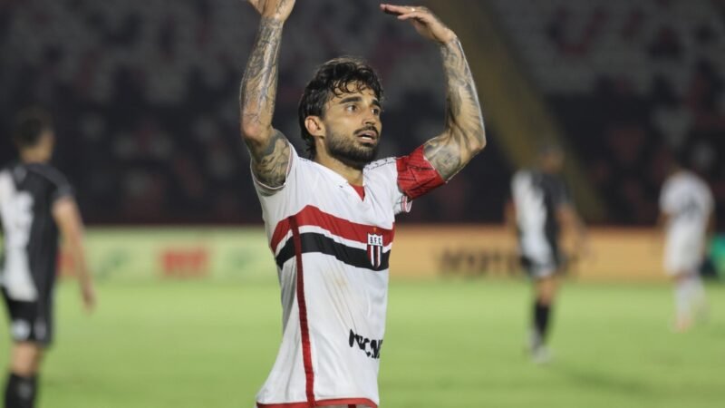 Brey deixa permanência no Botafogo-SP em aberto: “Agora que a gente vai pensar nisso”