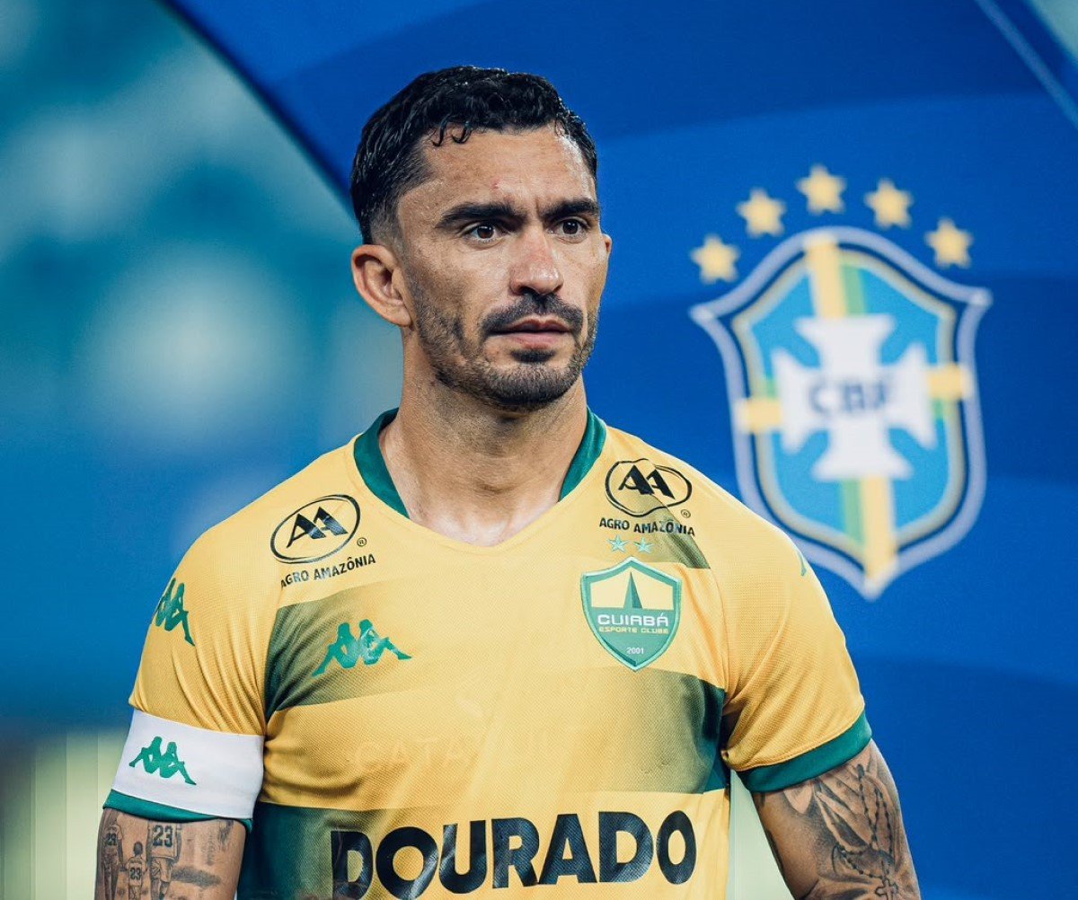 Raul é o jogador de linha com maior minutagem da Série B 2026: “Continuar ajudando”