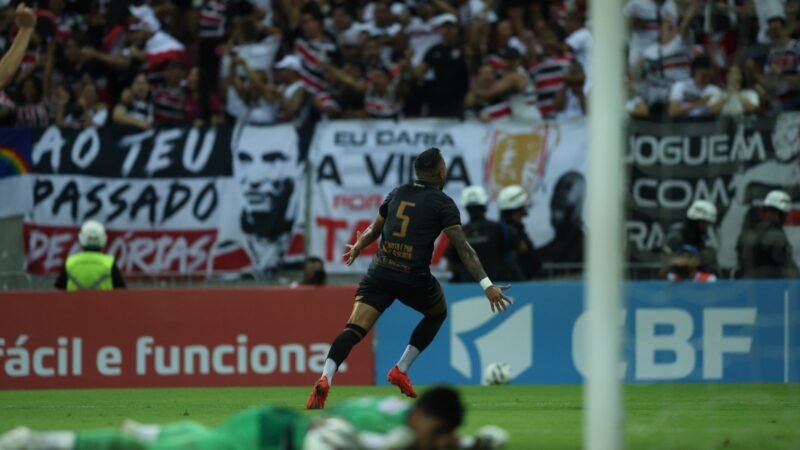 O amanhã chegou. O Santa Cruz está de volta à Série B