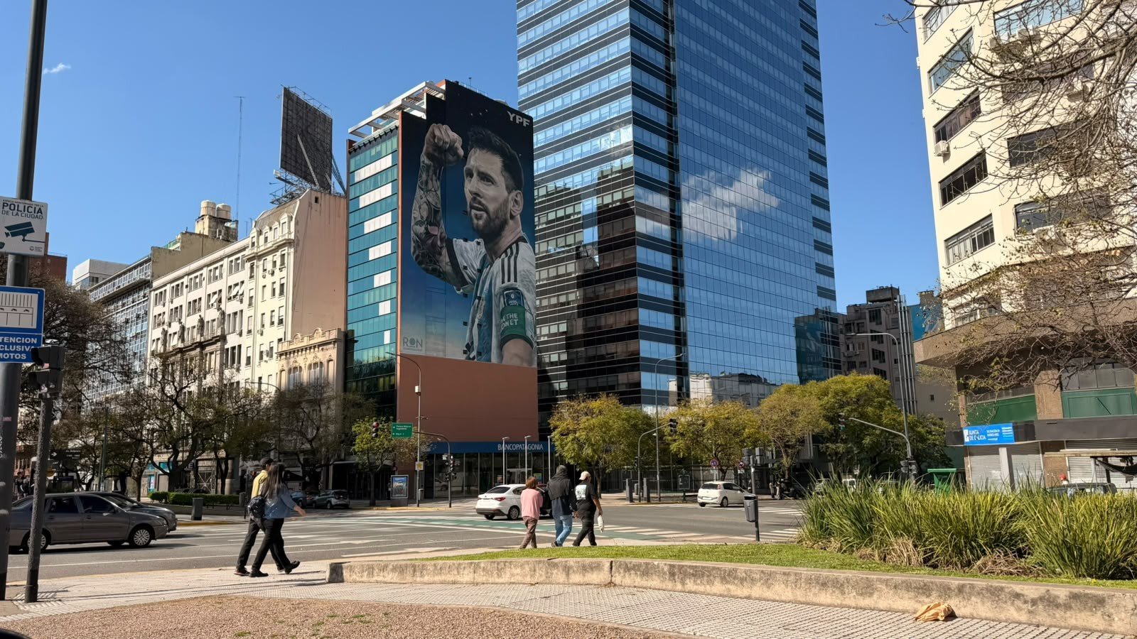 Messi por toda parte: Buenos Aires transforma ídolo em atração urbana
