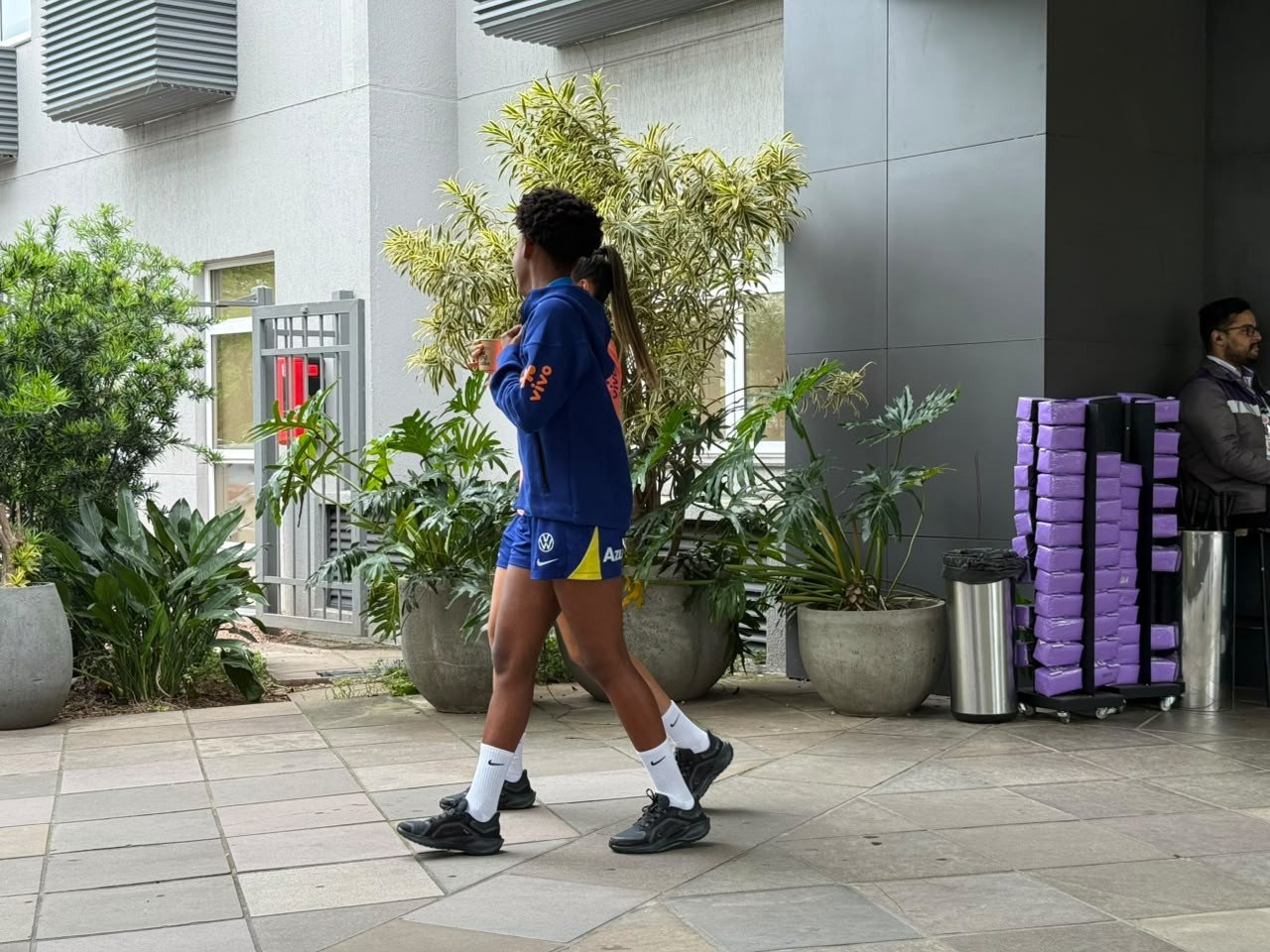 Kerolin e Tamara Bolt chegam a Porto Alegre e completam seleção brasileira: veja lista de convocadas