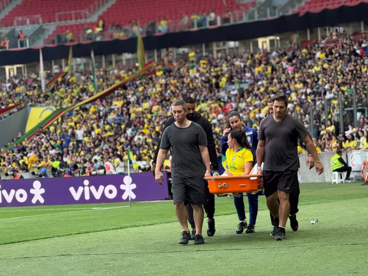 Bruninha e Angelina são desconvocadas da seleção brasileira por conta de lesões