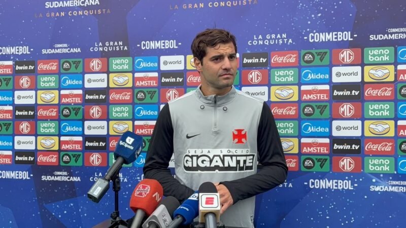 Sosa se impressiona com apoio de torcida do Vasco na Argentina: “Mostra que não estamos sozinhos”