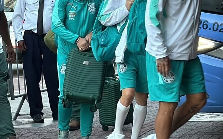 Palmeiras não terá Vitor Roque na semifinal da Libertadores; veja relacionados