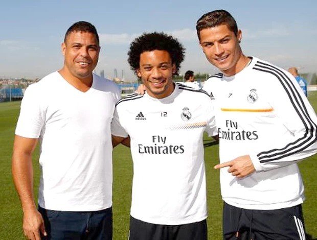 Ex-Real Madrid dos tempos dos Galácticos compara CR7 com Ronaldo: “Metade da metade”