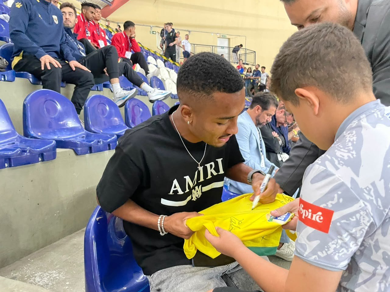 Atacante do Athletico, Leozinho vê final da Copa das Nações de Futsal e brinca: “Vontadezinha de jogar”