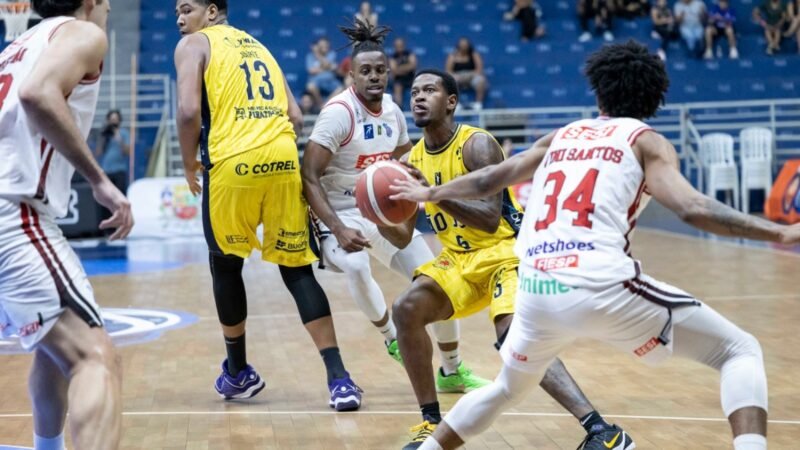 São José visita Bauru em busca da primeira vitória no NBB