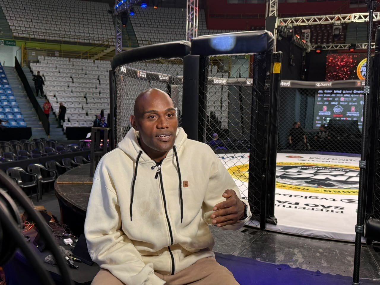 Jungle Fight: Ex-morador da Cracolândia supera vício e estreia no MMA aos 35 anos