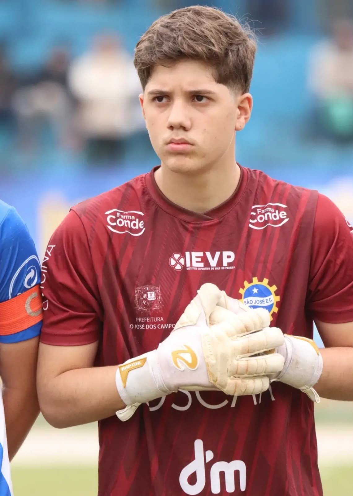 Goleiro de 14 anos da base do São José segue internado na UTI após acidente de carro